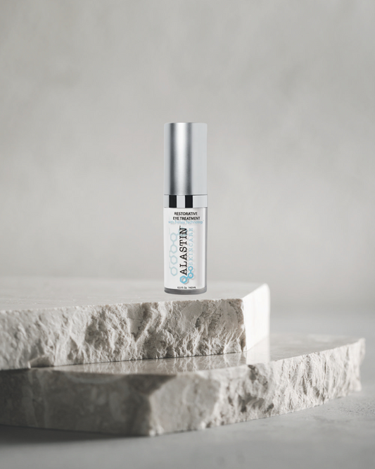 Restorative Eye Treatment with TriHex Technology®